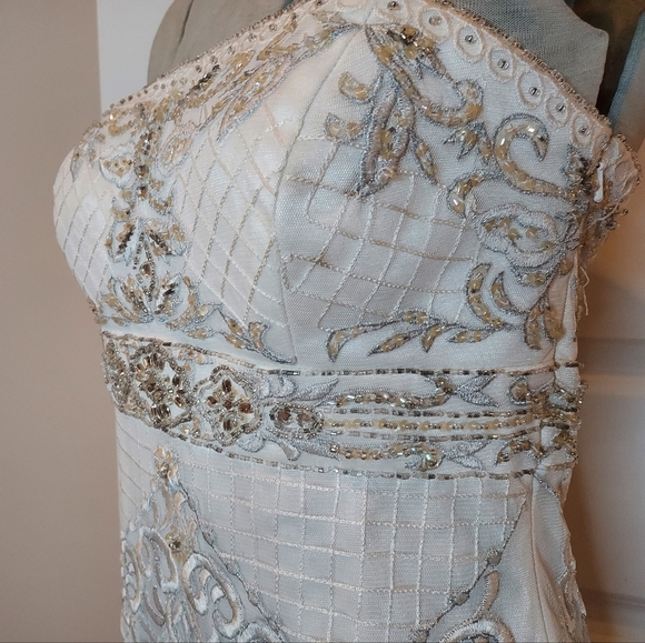 Sue Nocturne 1920s Strapless Sequined Beaded Gown - Picture 4 of 16